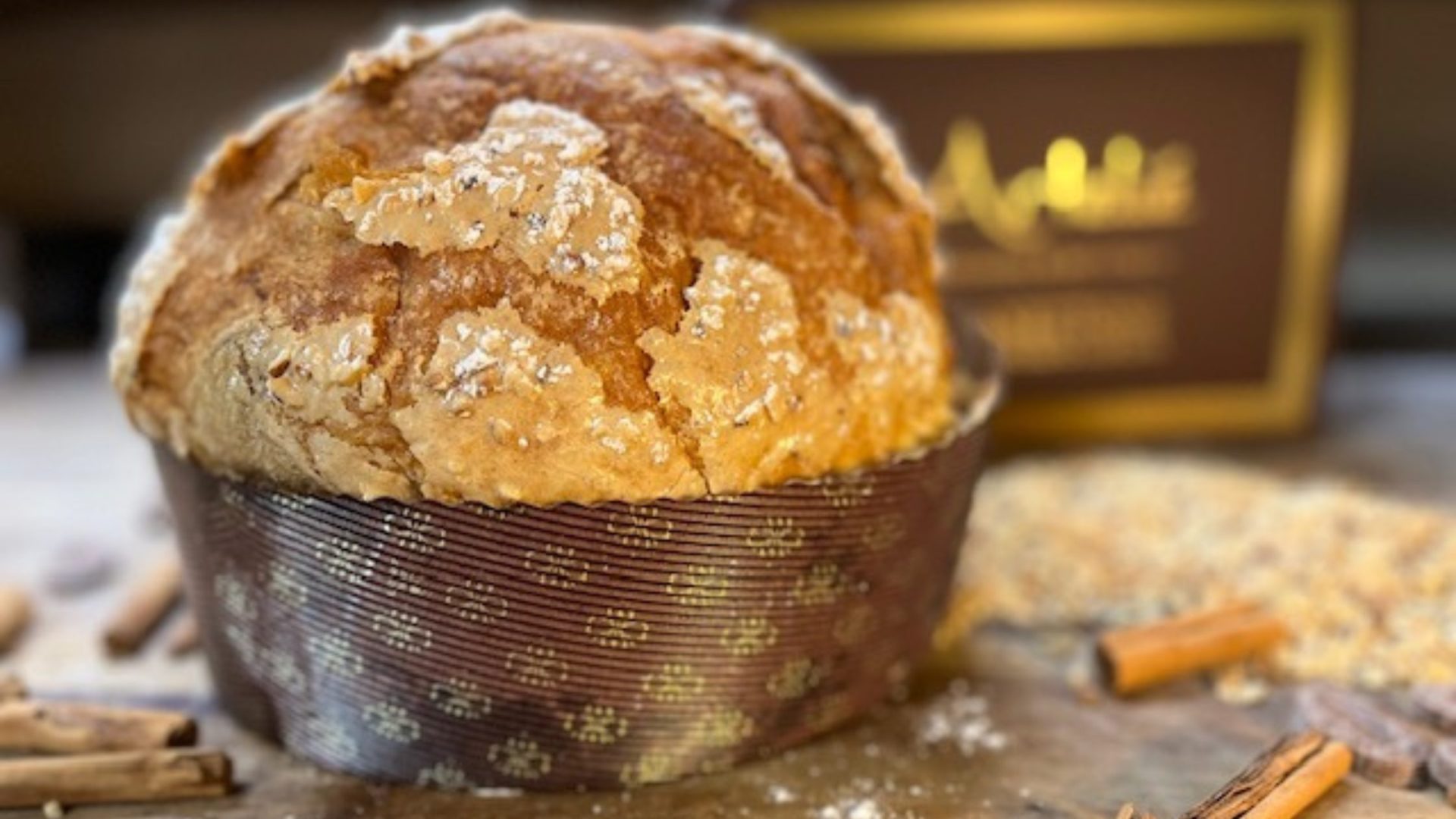 ll Panettone Artigianale Artelié: cotto nel forno a legna proprio come una volta!